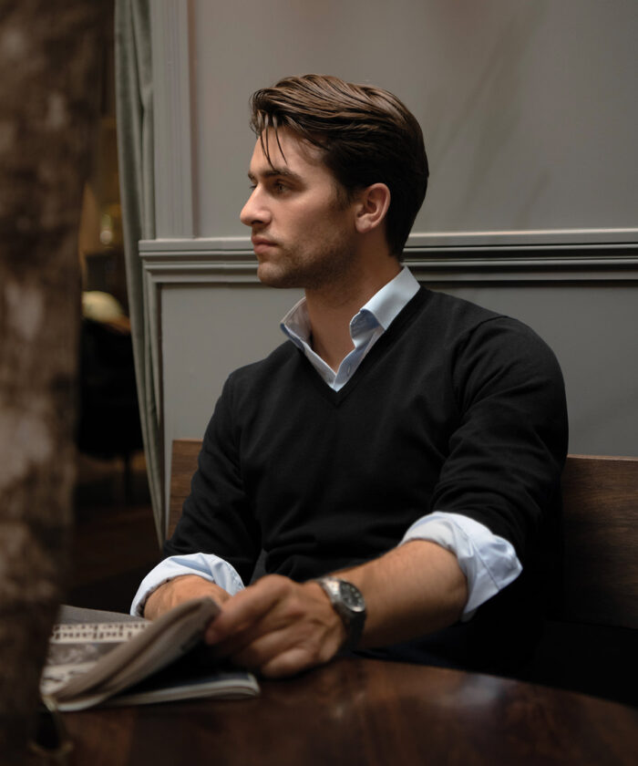 Brighton ? elegant v-neck knit