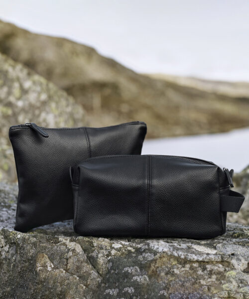 NuHide? washbag