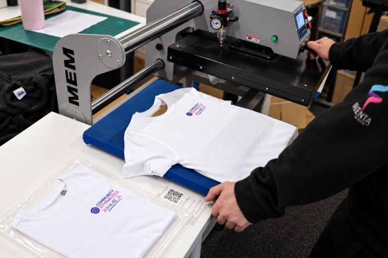 DTF Printing vs Screen Printing: Why Modern Printing Technology Is Changing Custom Clothing